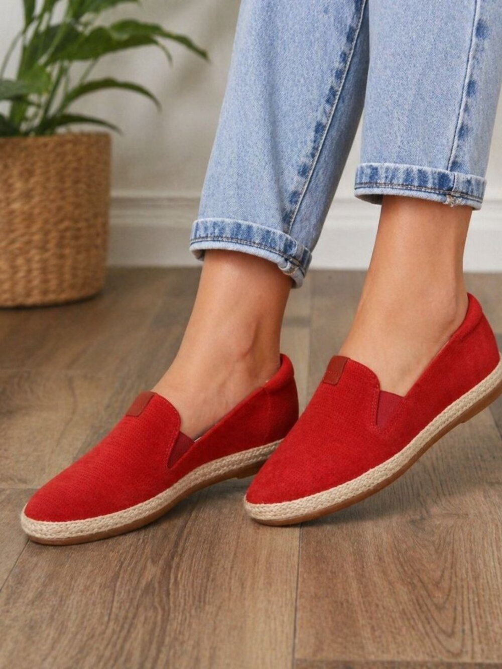 Clarks Collection Red Suede Slip On Shoes Comfort Espadrille Style New Size 9